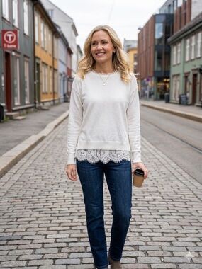 🆓 with purchase DKNY Cream Lace-Trim Knit Top